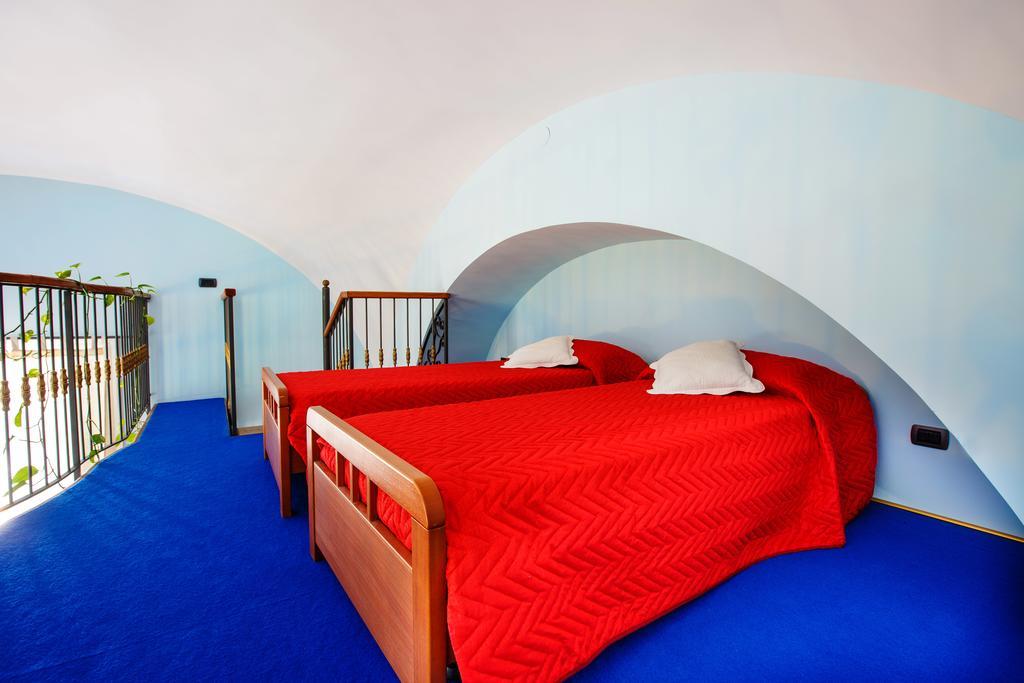 Relais Il Pennino Bed and Breakfast Massa Lubrense Exteriör bild