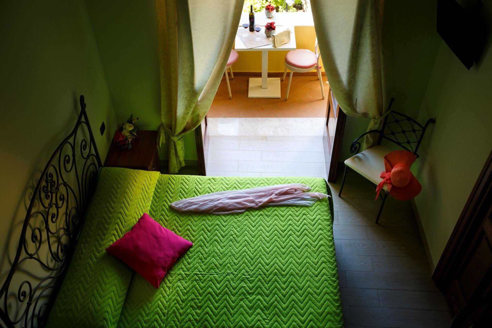 Relais Il Pennino Bed and Breakfast Massa Lubrense Exteriör bild